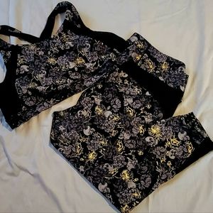 Gold and Black active set